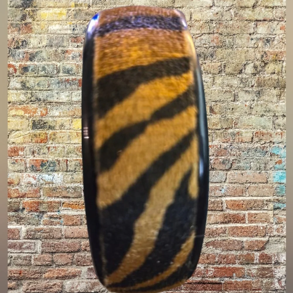 📣 2 Fashion Bold Animal Print Bracelets Leopard 🐆🦁 Size S/M Tiger 🐅🐯 Size L